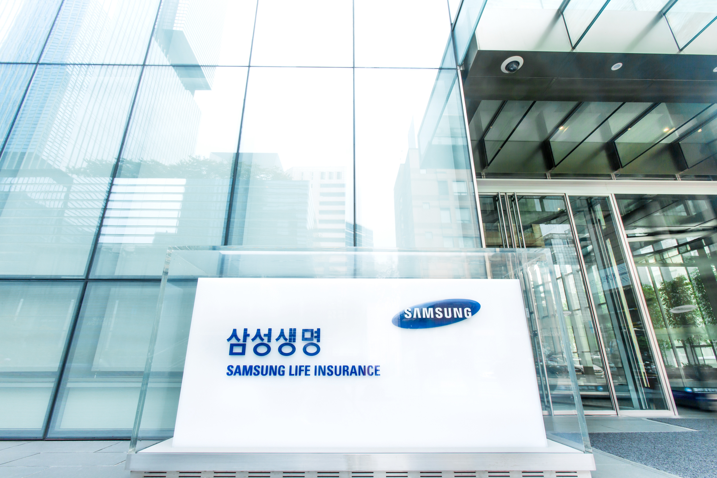 Samsung Life Posts Record 1st Half Net Profit